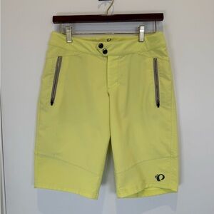 Pearl Izumi Women's Light Yellow Mountain Biking Shorts No Liner Athletic Sz 2